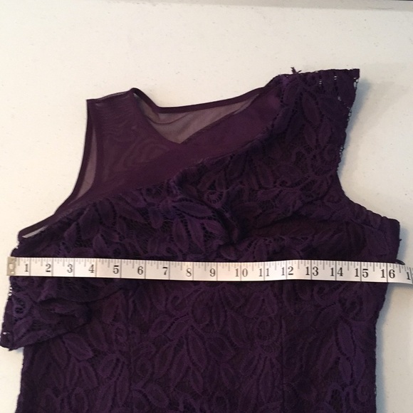 Roz & Ali lace and sheer dress - Picture 6 of 7